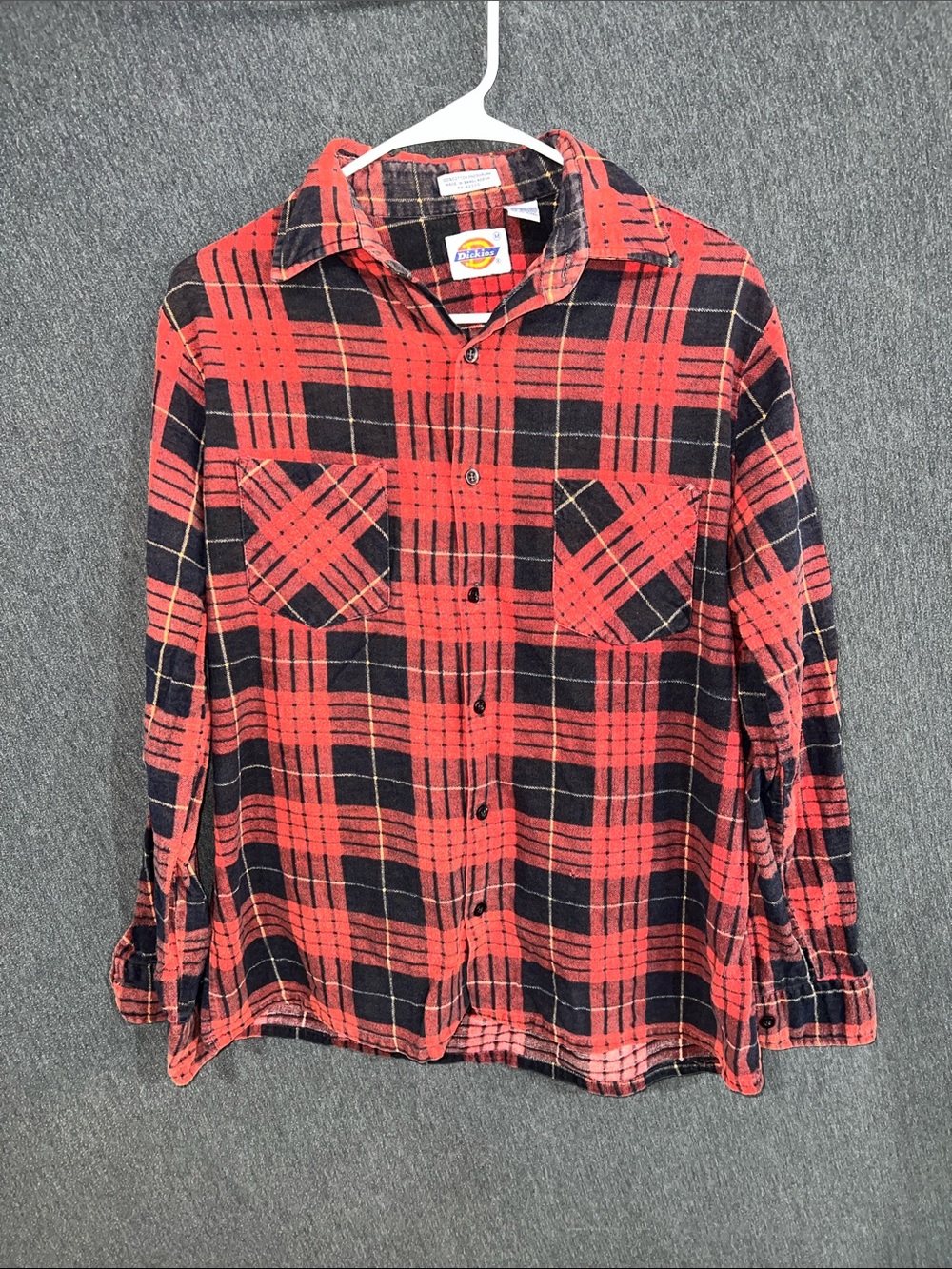 Dickies Mens Red Black Plaid Flannel Button Up Shirt Long Sleeve Size M